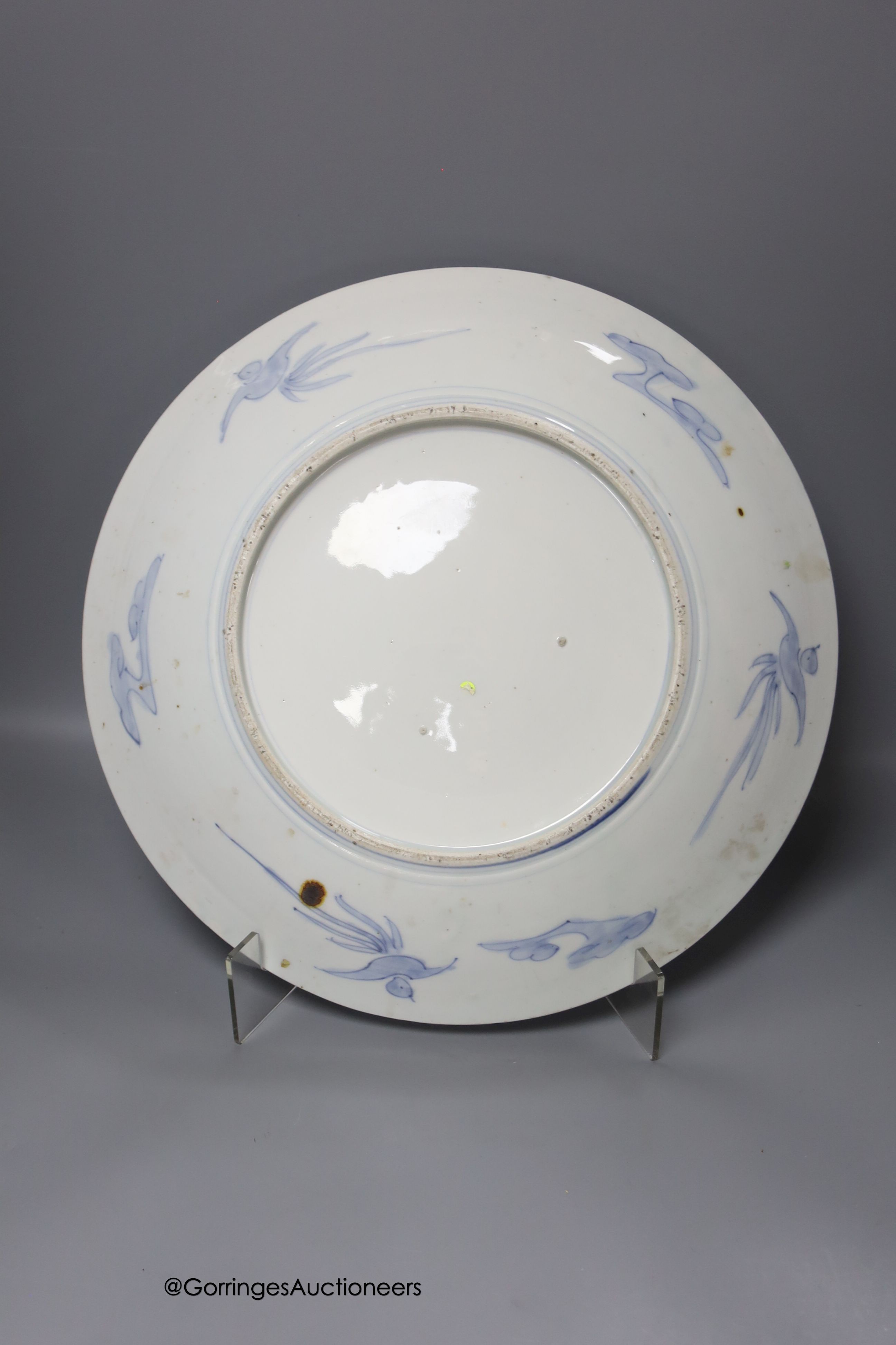 A 19th century Japanese Imari charger, Dia 40cm